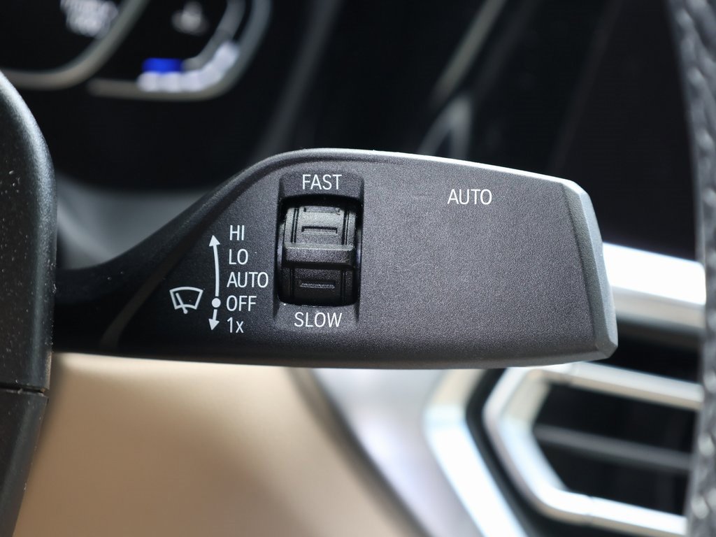 Used 2021 BMW 330i Sedan w/ Convenience Package image 40