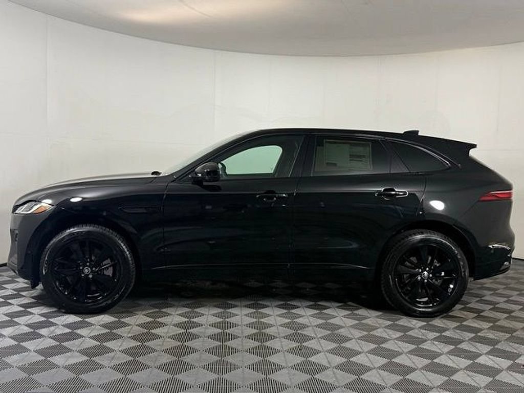New 2026 Jaguar F-PACE R-Dynamic S AWD/4WD image 3