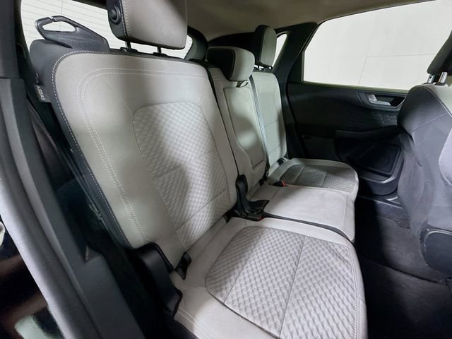 Used 2020 Ford Escape SE image 29