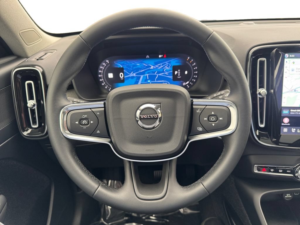 Certified 2026 Volvo XC40 B5 Plus AWD/4WD image 14