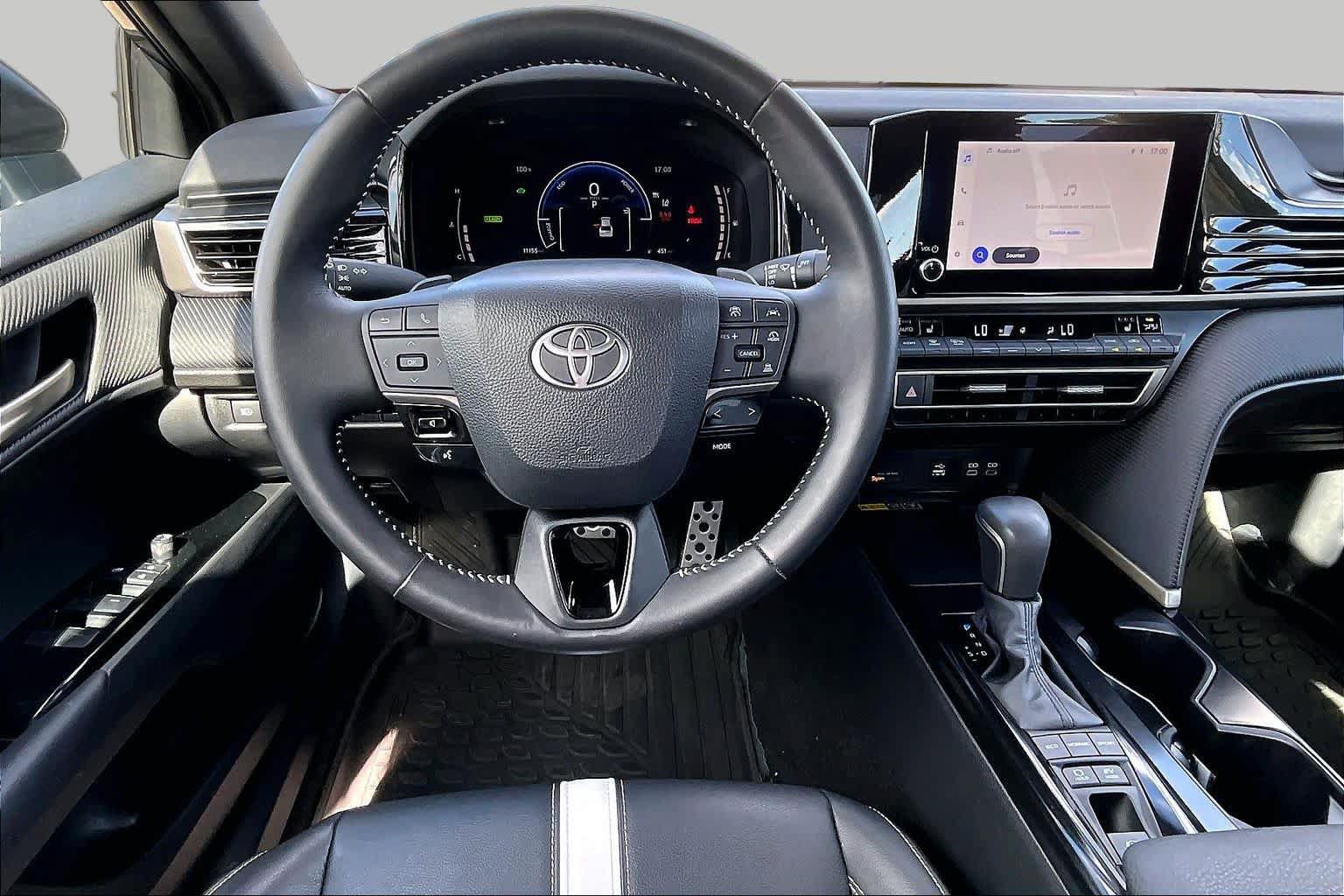 Certified 2025 Toyota Camry SE w/ Convenience Package FWD image 5