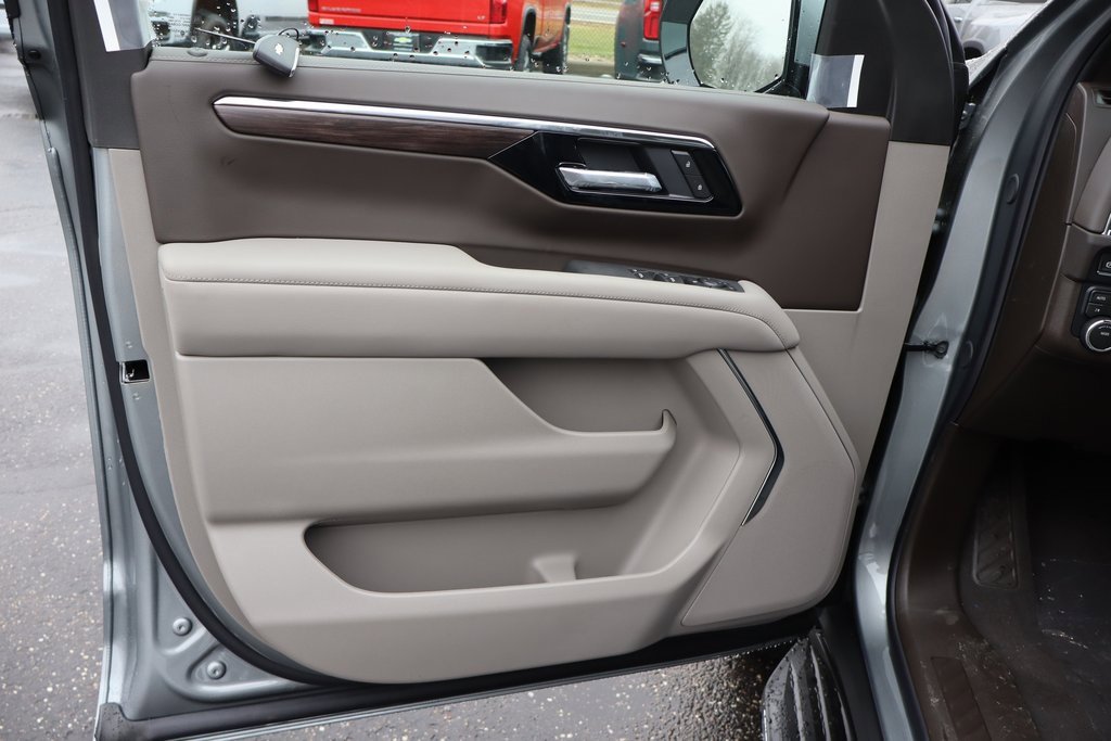 New 2026 Chevrolet Tahoe LS image 4