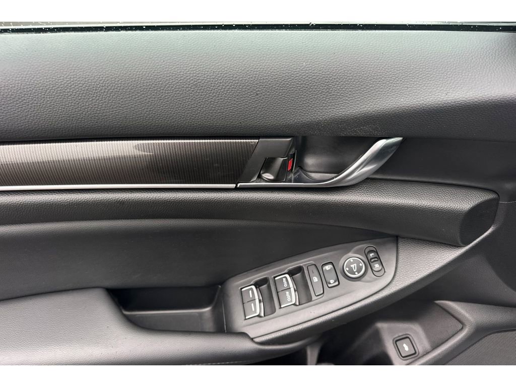 Used 2022 Honda Accord Sport image 13