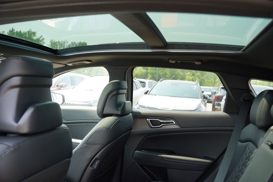 New 2026 Kia Sportage X-Line w/ X-Line Technology Package image 12