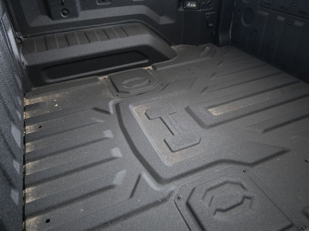 New 2025 GMC Hummer EV 2X image 17