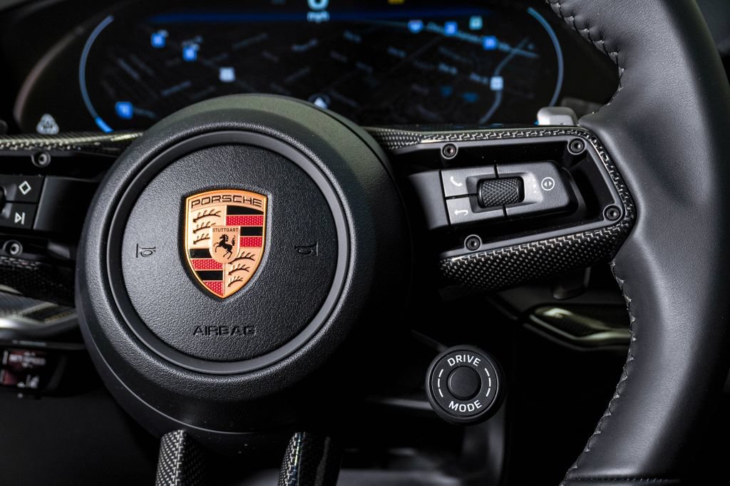 New 2026 Porsche Cayenne Coupe AWD/4WD image 19
