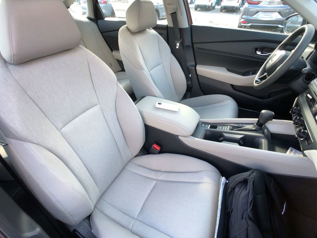Used 2025 Honda Accord SE image 25