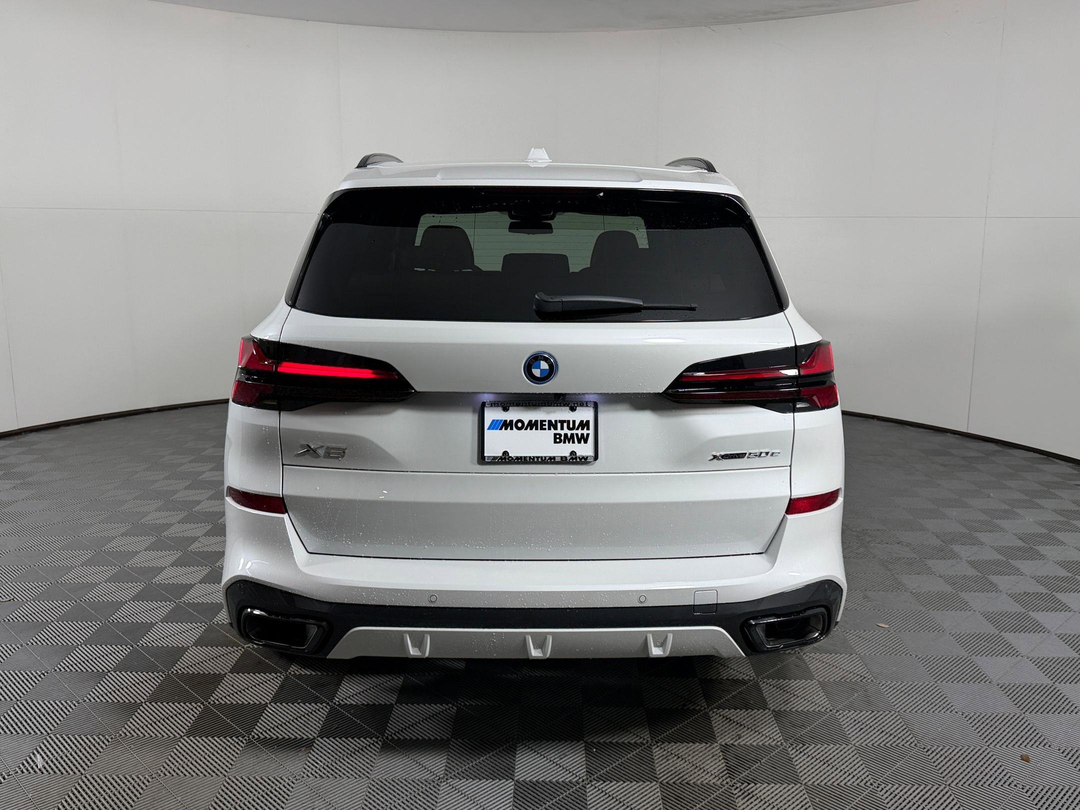 New 2026 BMW X5 xDrive50e w/ Executive Package AWD/4WD image 10