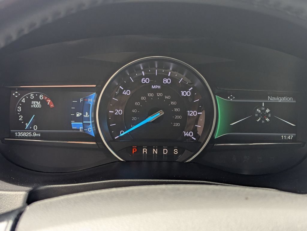 Used 2018 Ford Explorer XLT w/ Equipment Group 202A FWD image 14
