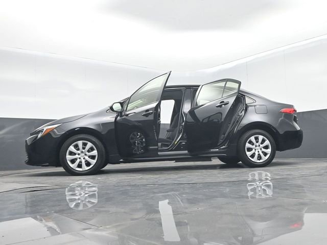 Used 2024 Toyota Corolla LE image 68