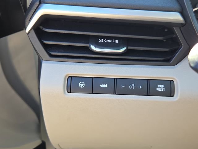 Used 2021 Nissan Altima 2.5 SV w/ SV Premium Package image 21