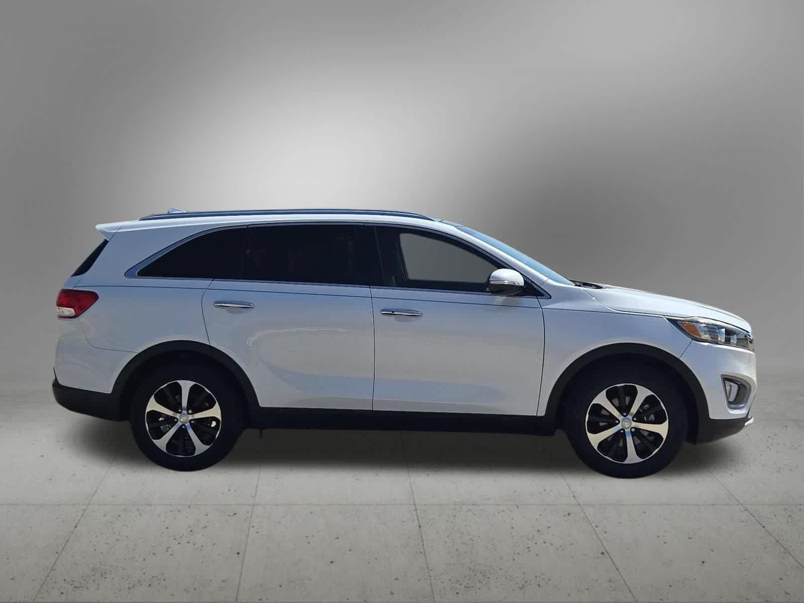 Used 2017 Kia Sorento EX w/ EX Advanced Touring Package FWD image 7