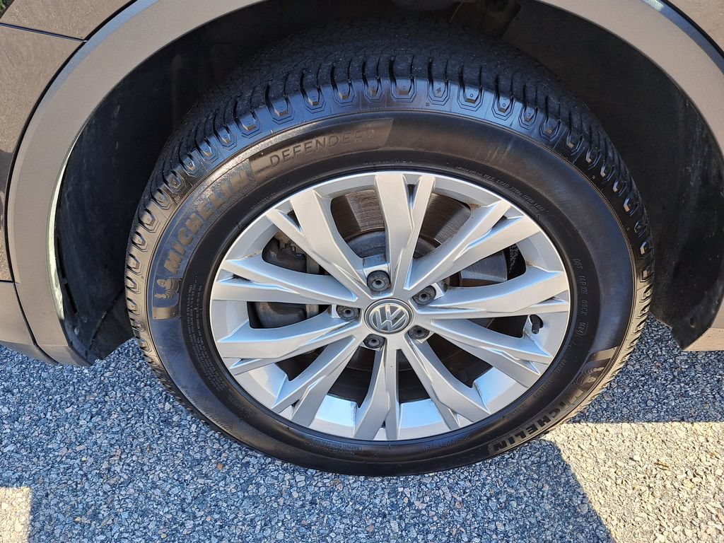 Used 2020 Volkswagen Tiguan S FWD image 30