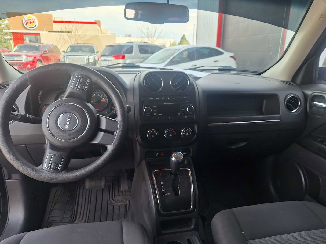 Used 2016 Jeep Patriot Sport w/ Power Value Group AWD/4WD image 13