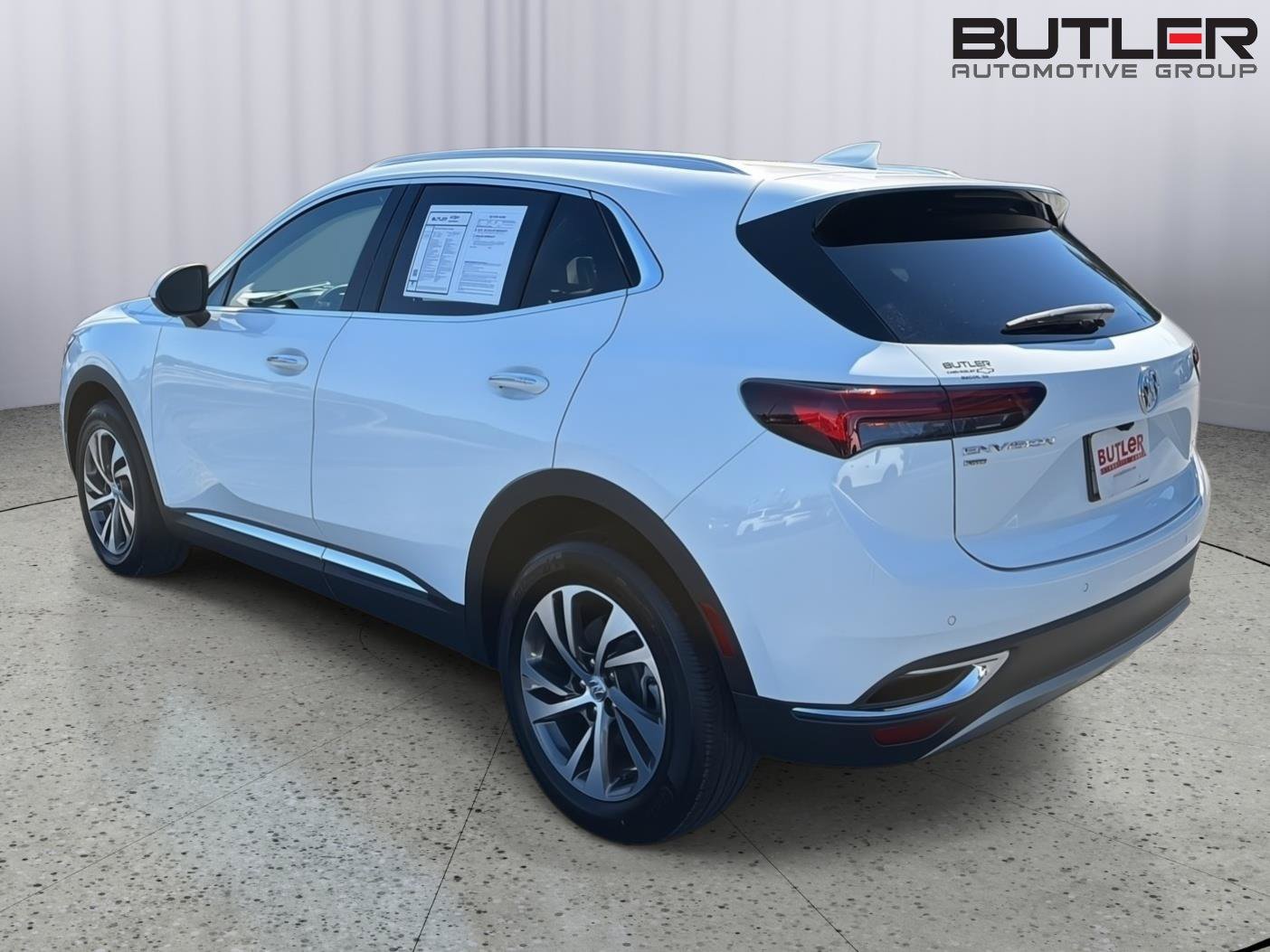 Used 2023 Buick Envision Essence w/ Technology Package I AWD/4WD image 4