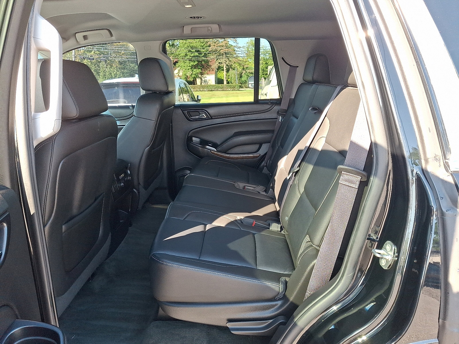 Used 2015 Chevrolet Tahoe LT image 11