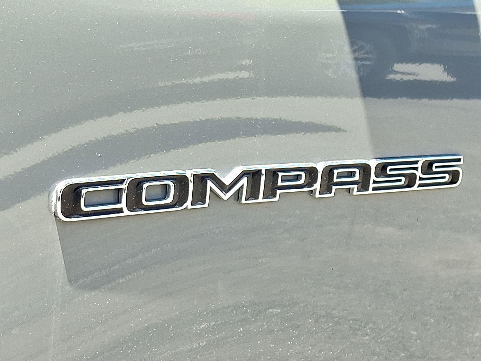 Used 2023 Jeep Compass Limited AWD/4WD image 30