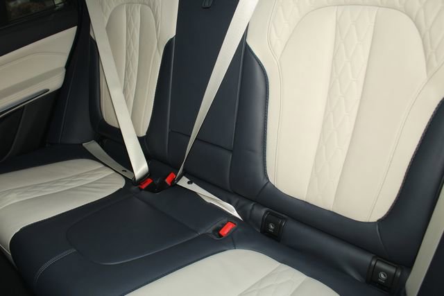 Used 2022 BMW X5 xDrive45e w/ M Sport Package image 24