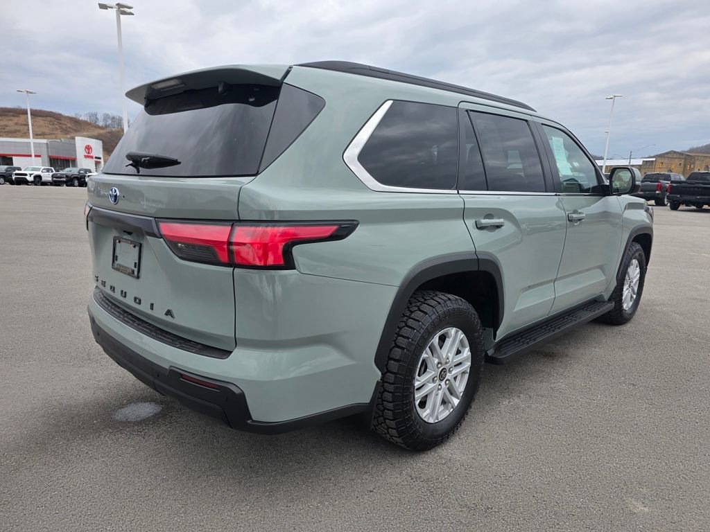 Used 2024 Toyota Sequoia SR5 w/ SR5 Premium Package image 5