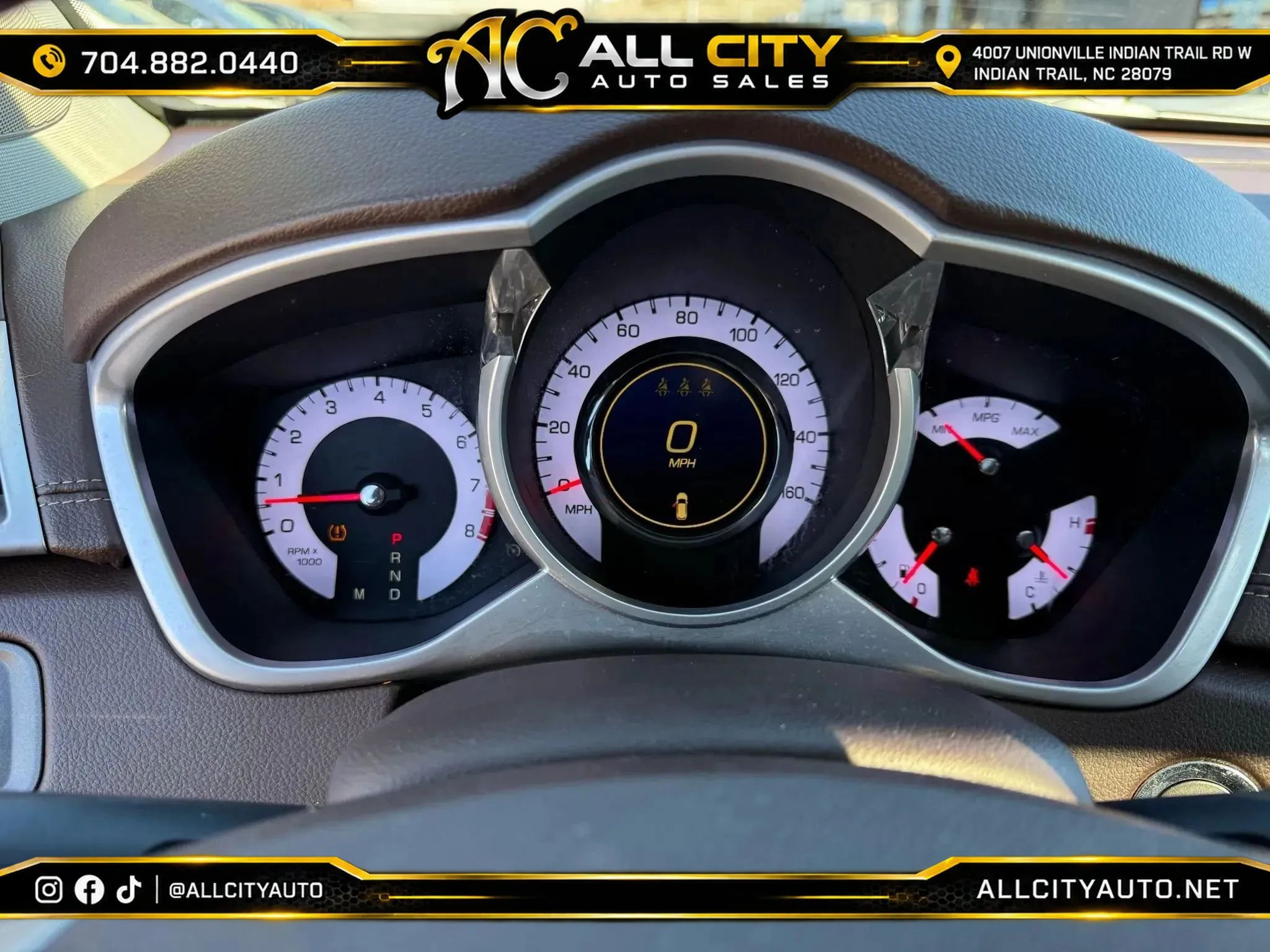 Used 2010 Cadillac SRX Premium FWD image 18