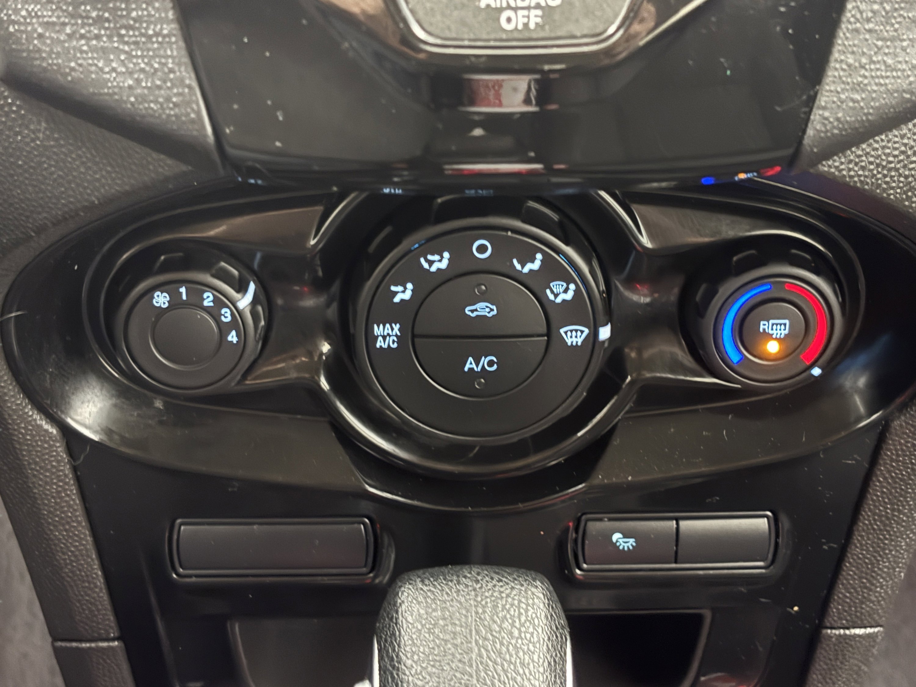Used 2019 Ford Fiesta SE w/ Equipment Group 201A image 16