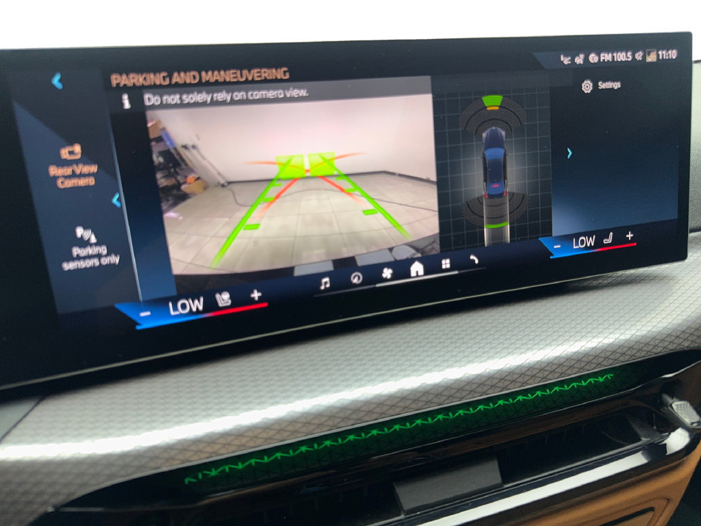 Used 2025 BMW i4 eDrive40 w/ Premium Package RWD image 68