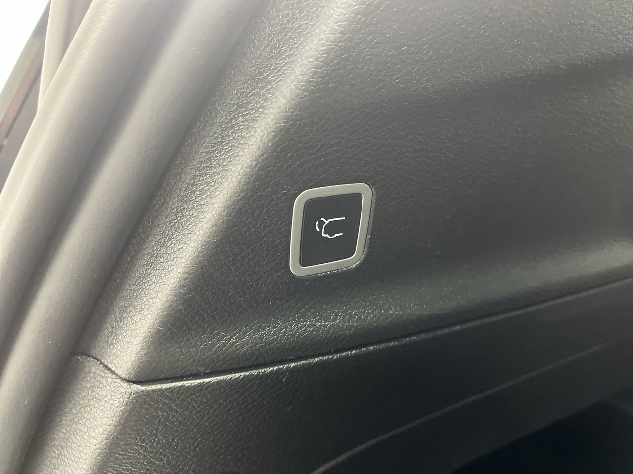 Used 2023 Chrysler Pacifica Touring FWD image 30