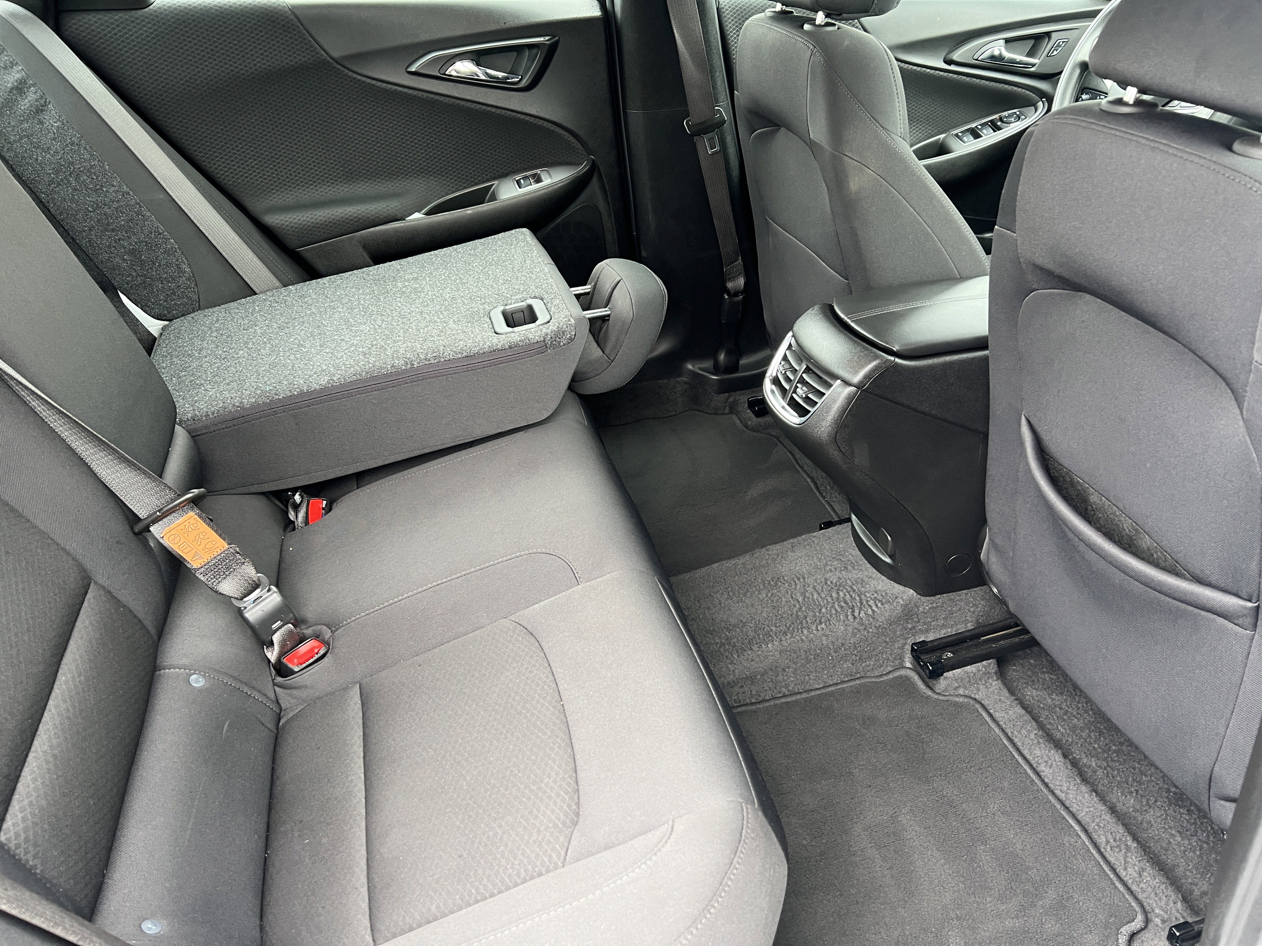 Used 2025 Chevrolet Malibu LT FWD image 20