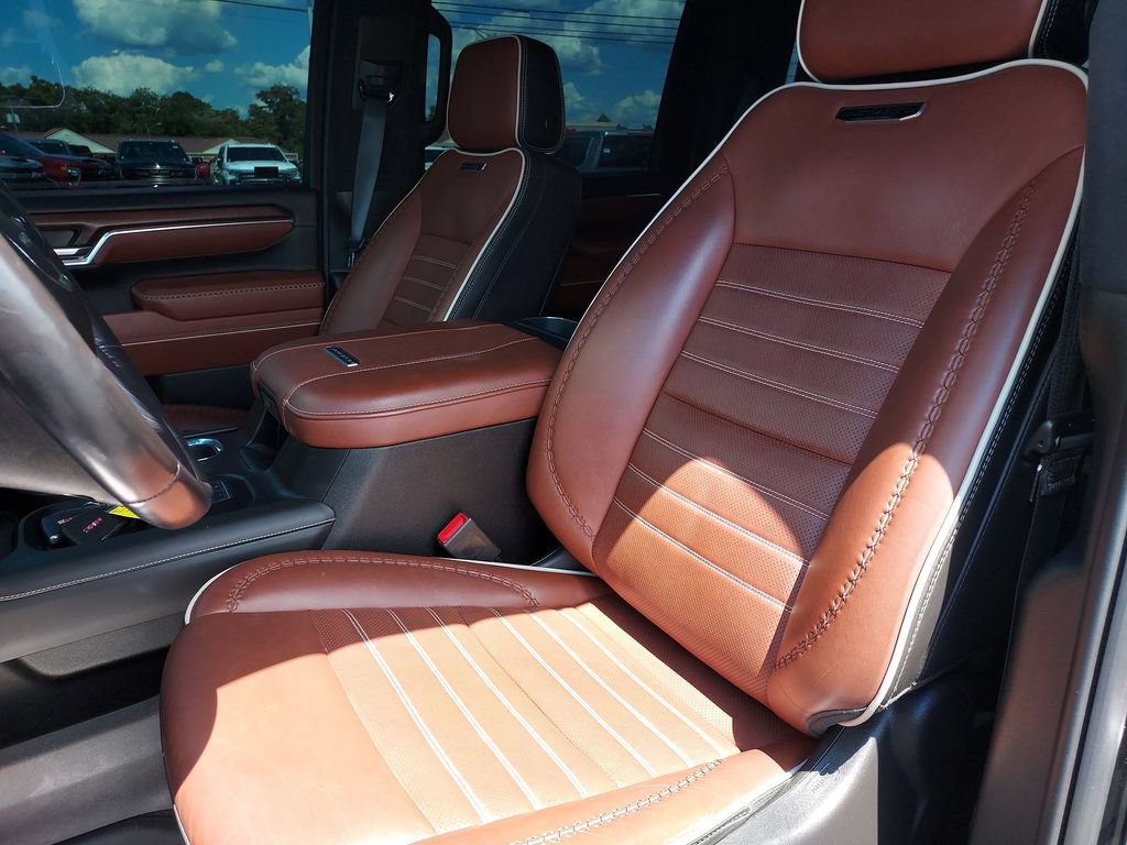 Used 2024 GMC Sierra 2500 Denali Ultimate AWD/4WD image 17