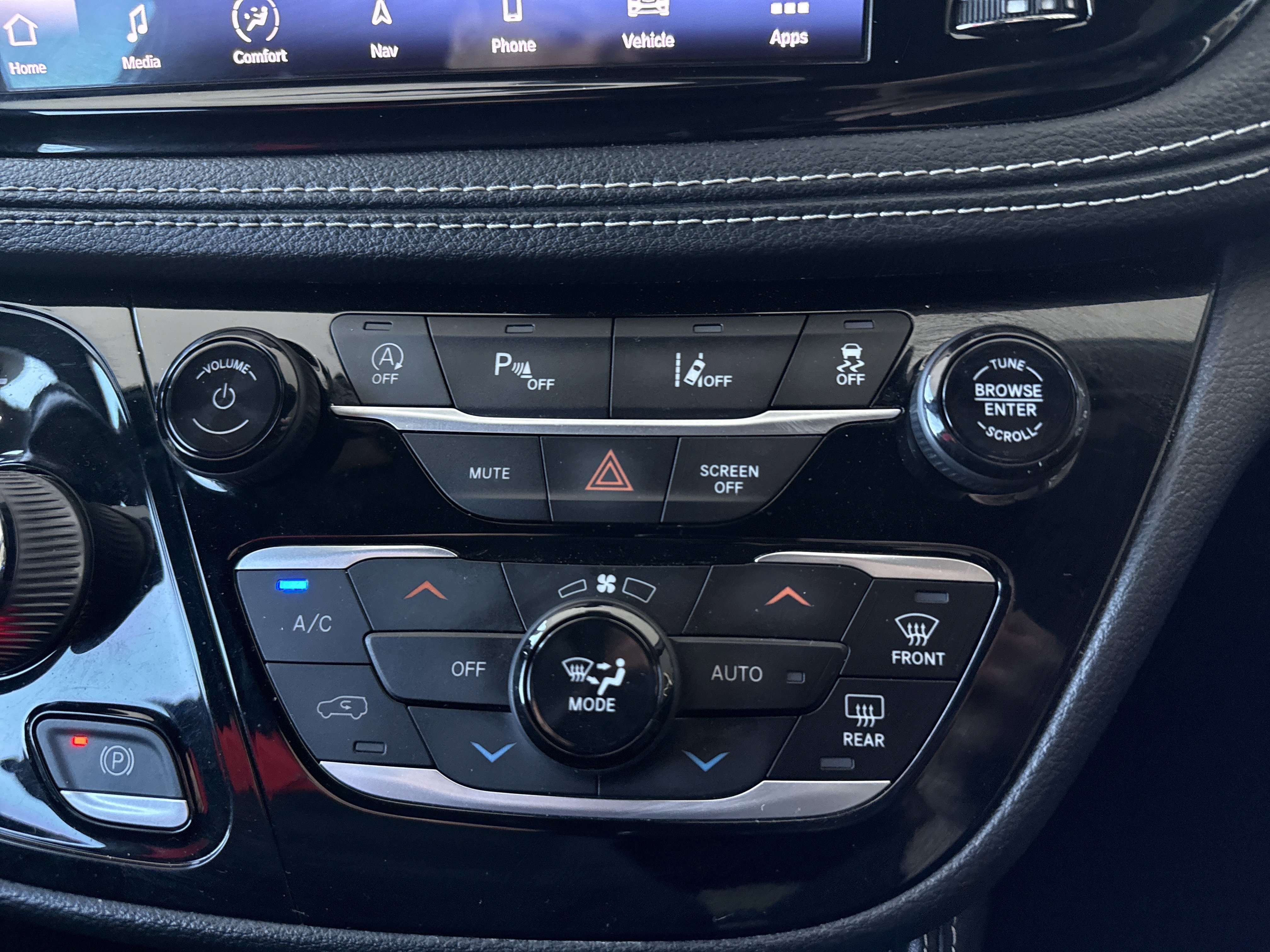 Used 2021 Chrysler Pacifica Limited w/ S Appearance Package image 31