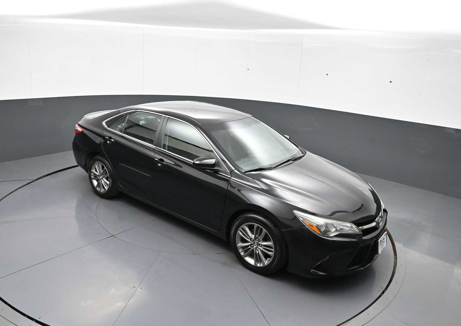 Used 2016 Toyota Camry SE w/ Protection Package (Q2) FWD image 34
