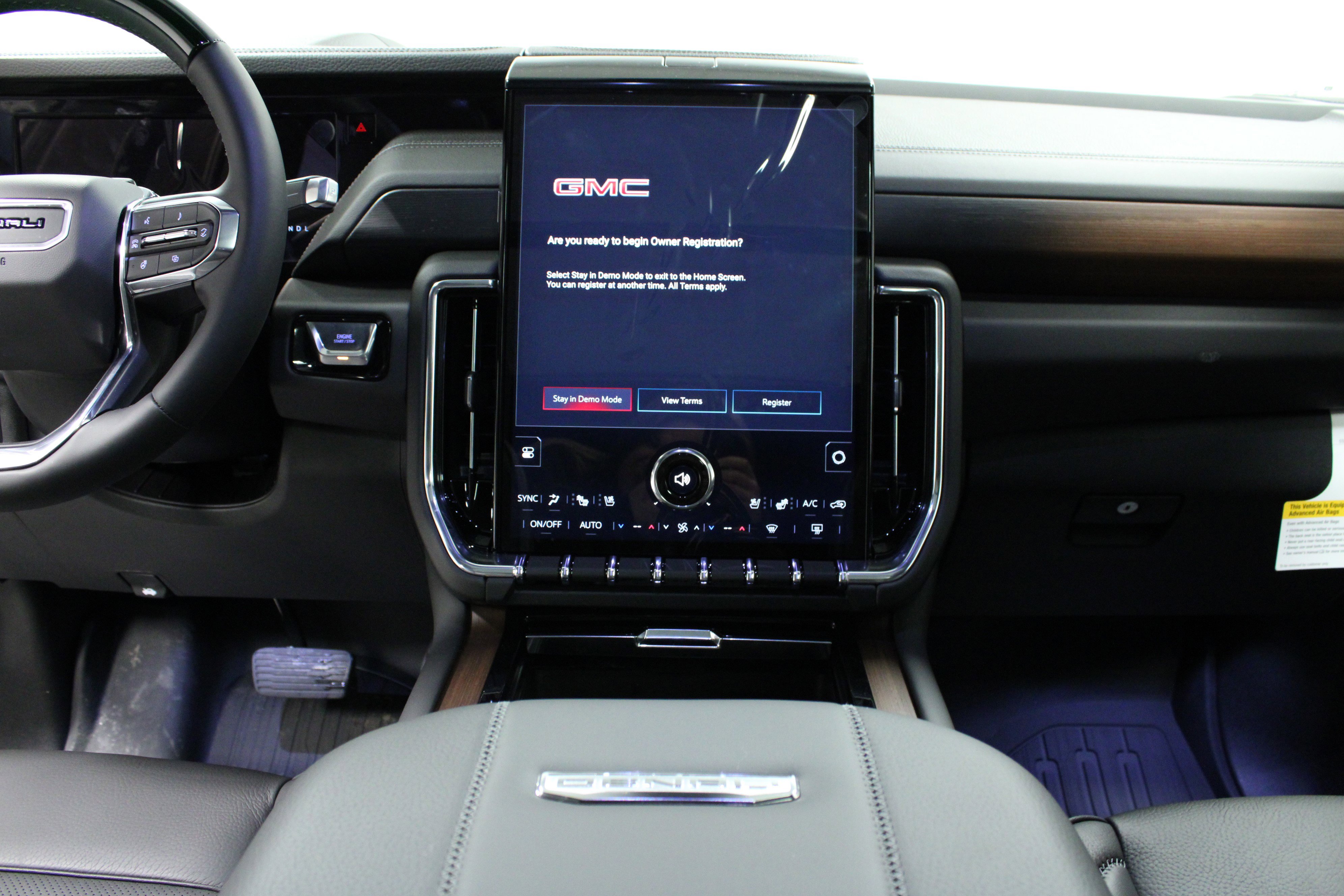 New 2026 GMC Yukon XL Denali w/ Denali Reserve Package image 19