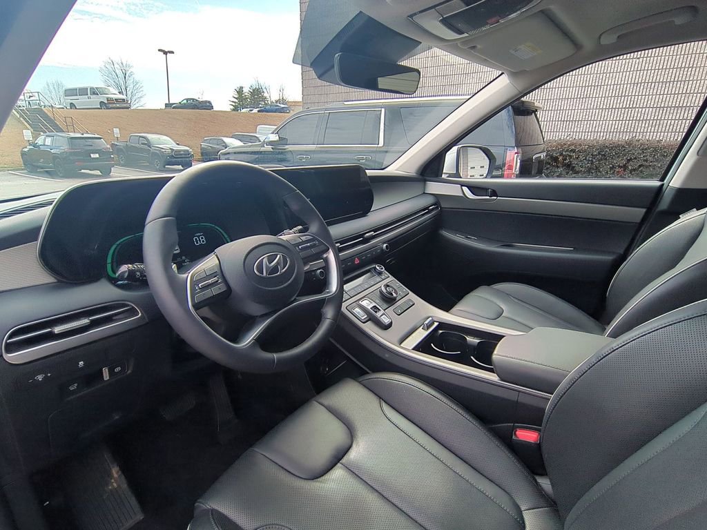 Used 2025 Hyundai Palisade SEL image 15