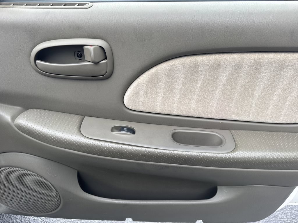 Used 2001 Hyundai Sonata FWD image 14