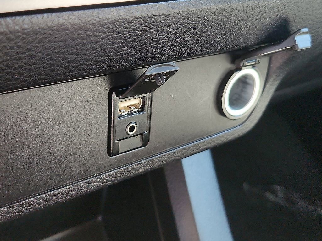 Used 2019 Toyota Tacoma SR image 15