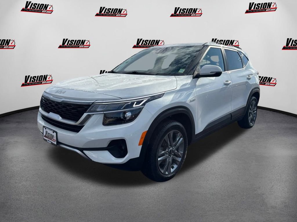 Used 2023 Kia Seltos S image 1