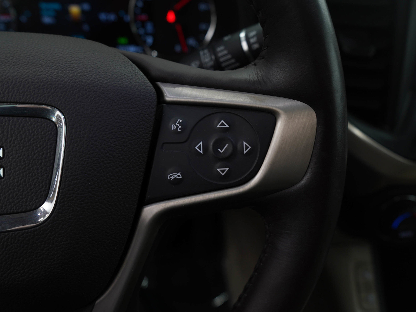 Used 2018 GMC Acadia Denali w/ Technology Package image 18