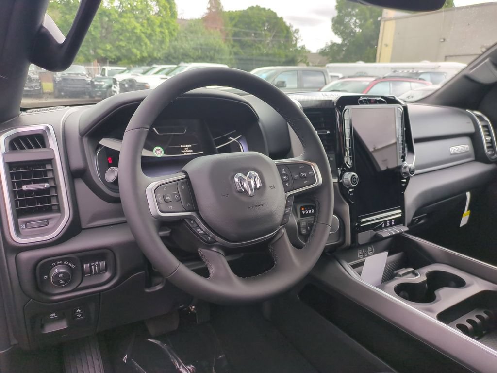 New 2026 RAM 1500 Big Horn AWD/4WD image 13