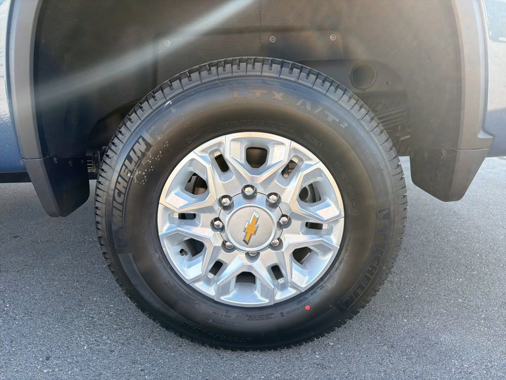 New 2026 Chevrolet Silverado 2500 LTZ w/ LTZ Convenience Package AWD/4WD image 35