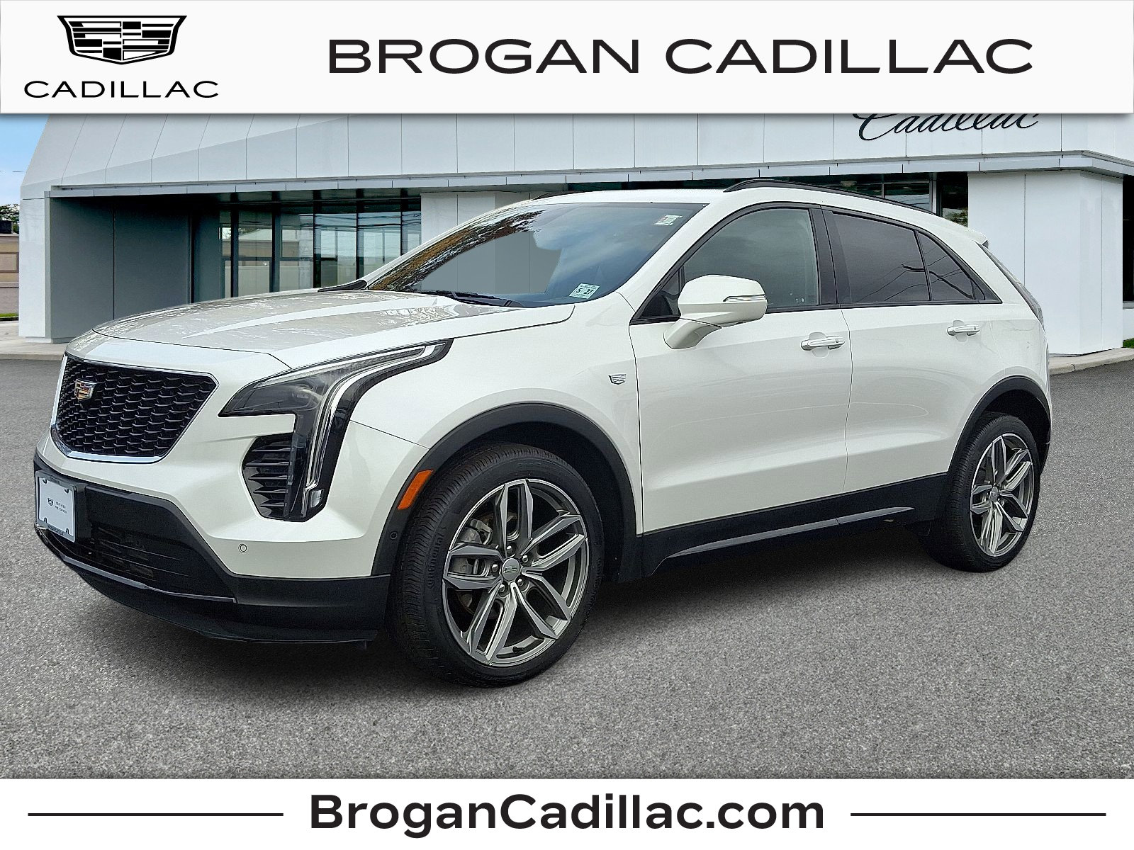 Used 2022 Cadillac XT4 Sport w/ Enhanced Visibility Package image 1