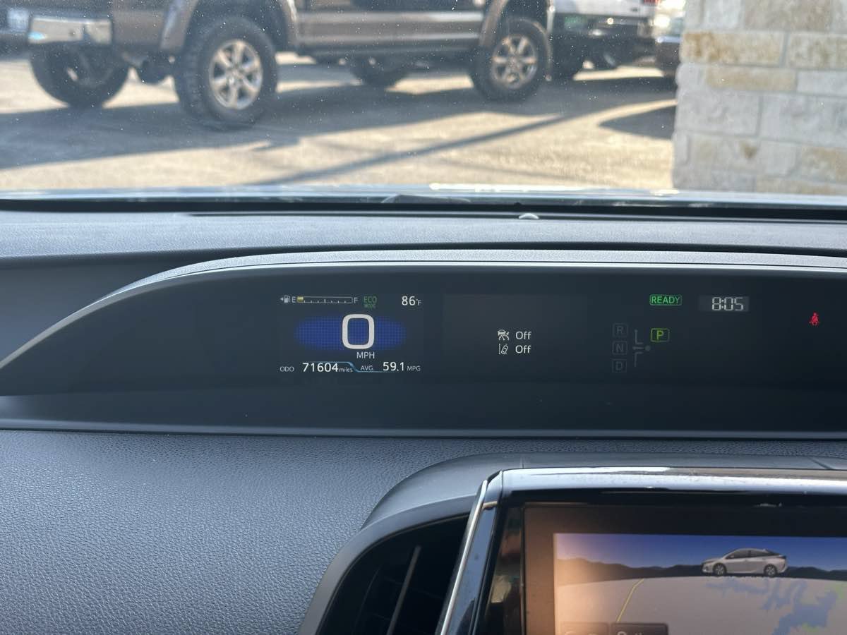 Used 2021 Toyota Prius Prime XLE w/ Carpet Mat Package (TMS) FWD image 13