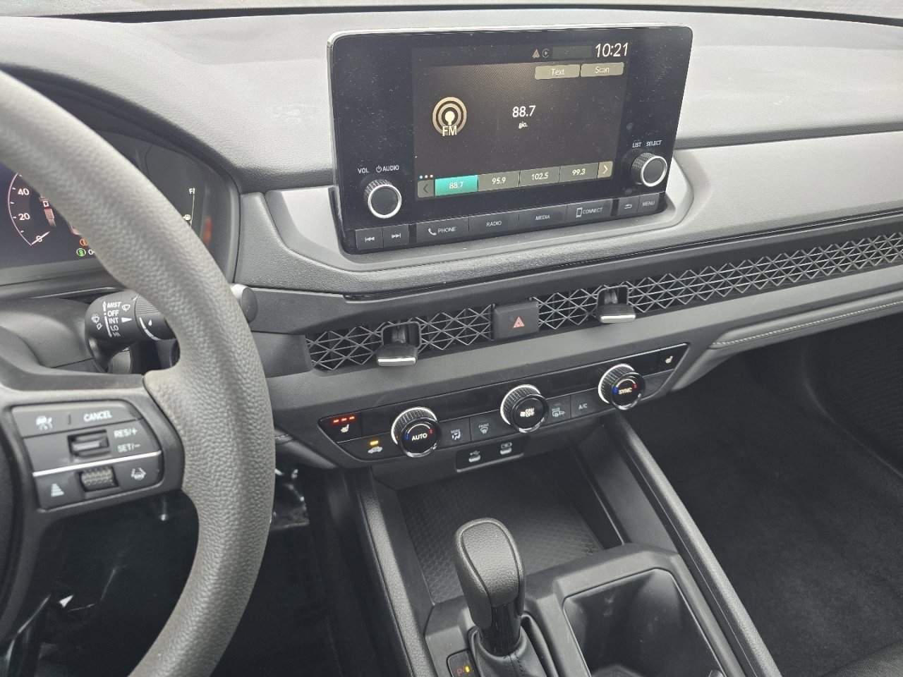 Certified 2023 Honda Accord EX image 29