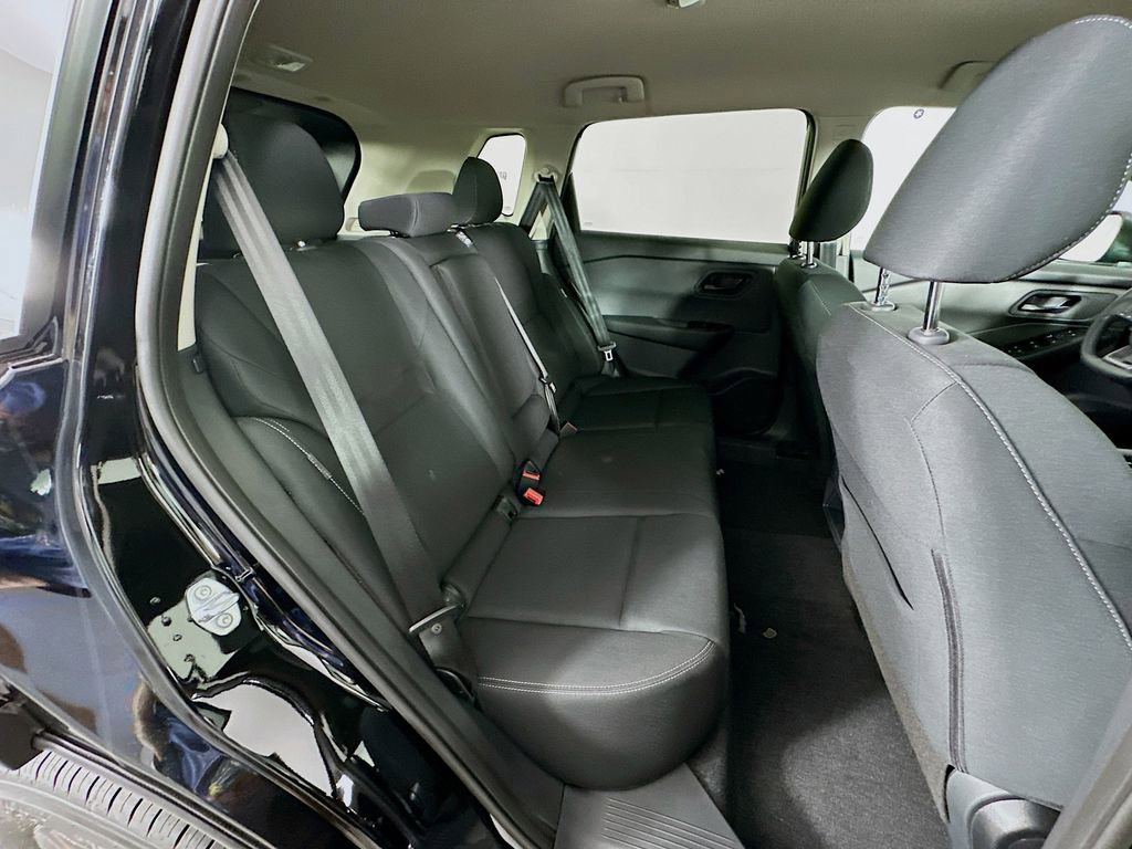 New 2026 Nissan Rogue S image 33