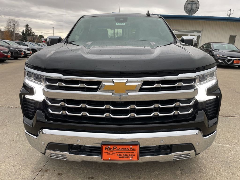 Used 2025 Chevrolet Silverado 1500 LTZ w/ LTZ Premium Package image 25