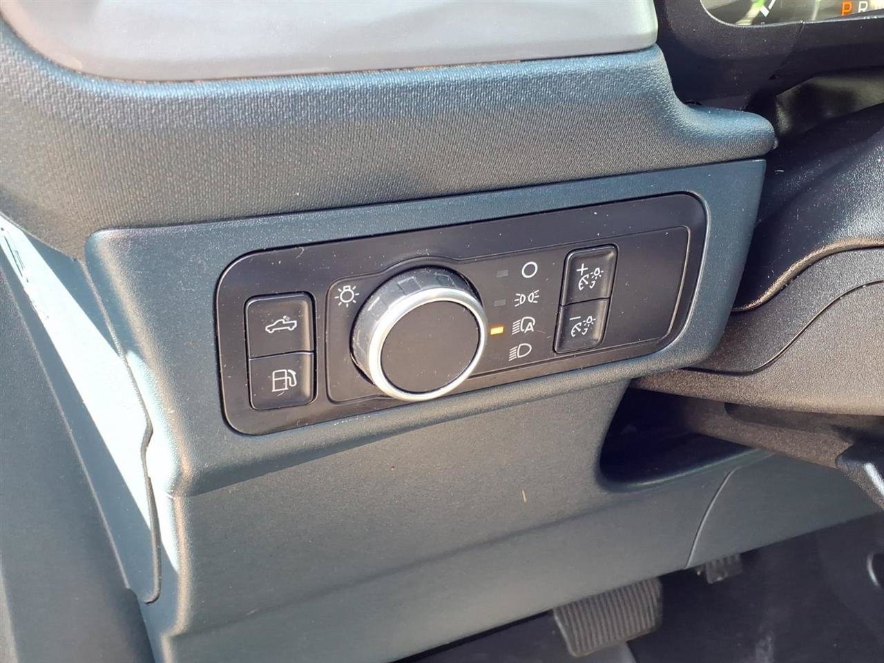 Used 2022 Ford Maverick XL FWD image 19