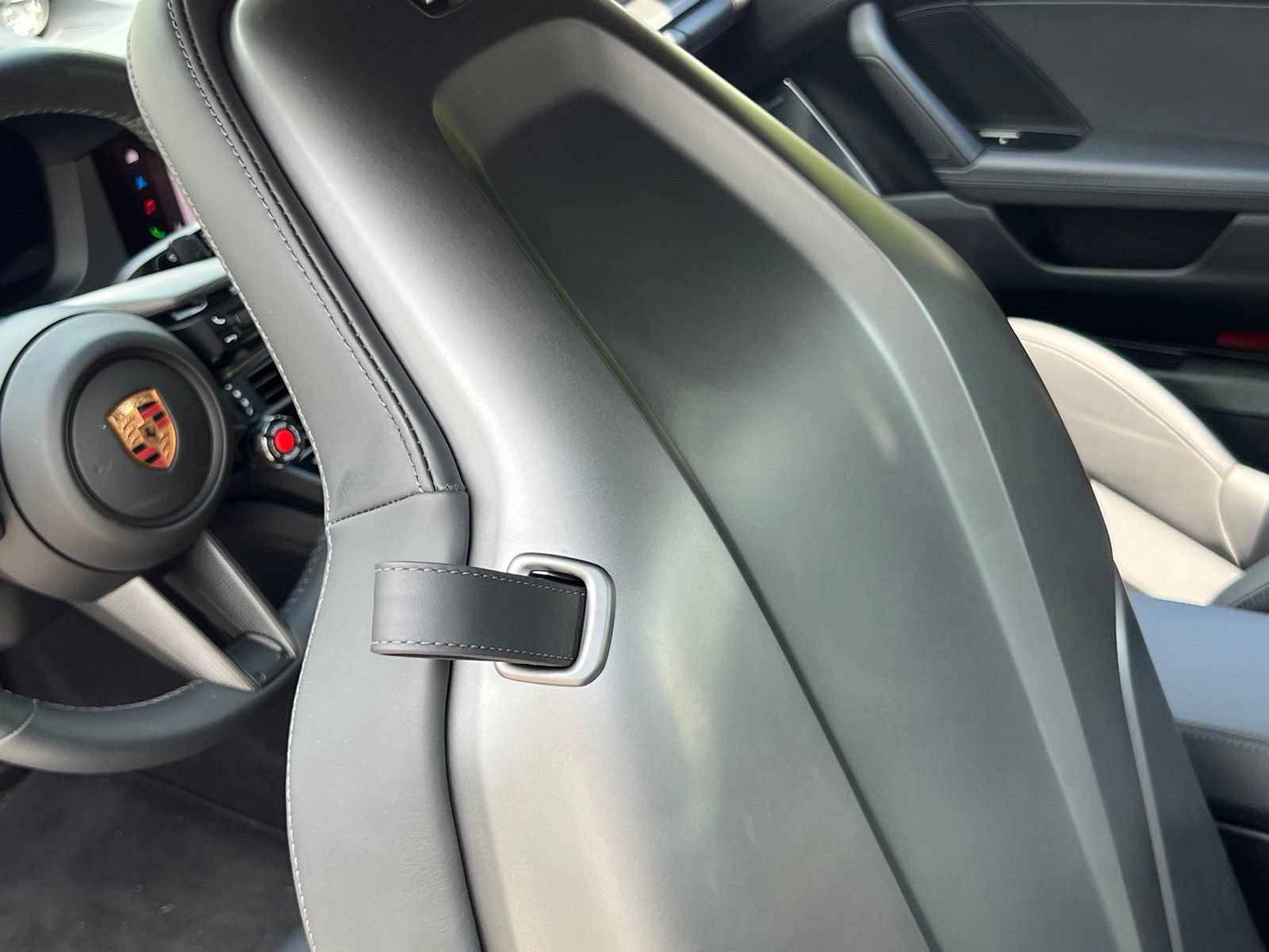 Certified 2026 Porsche 911 Carrera RWD image 31
