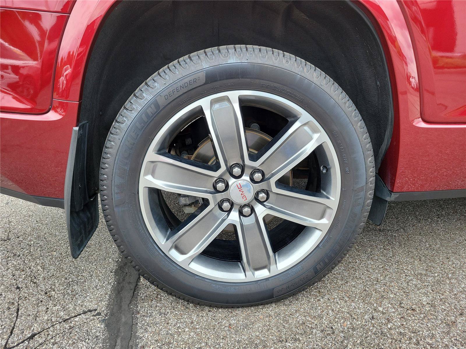 Used 2017 GMC Acadia Denali w/ Technology Package AWD/4WD image 6