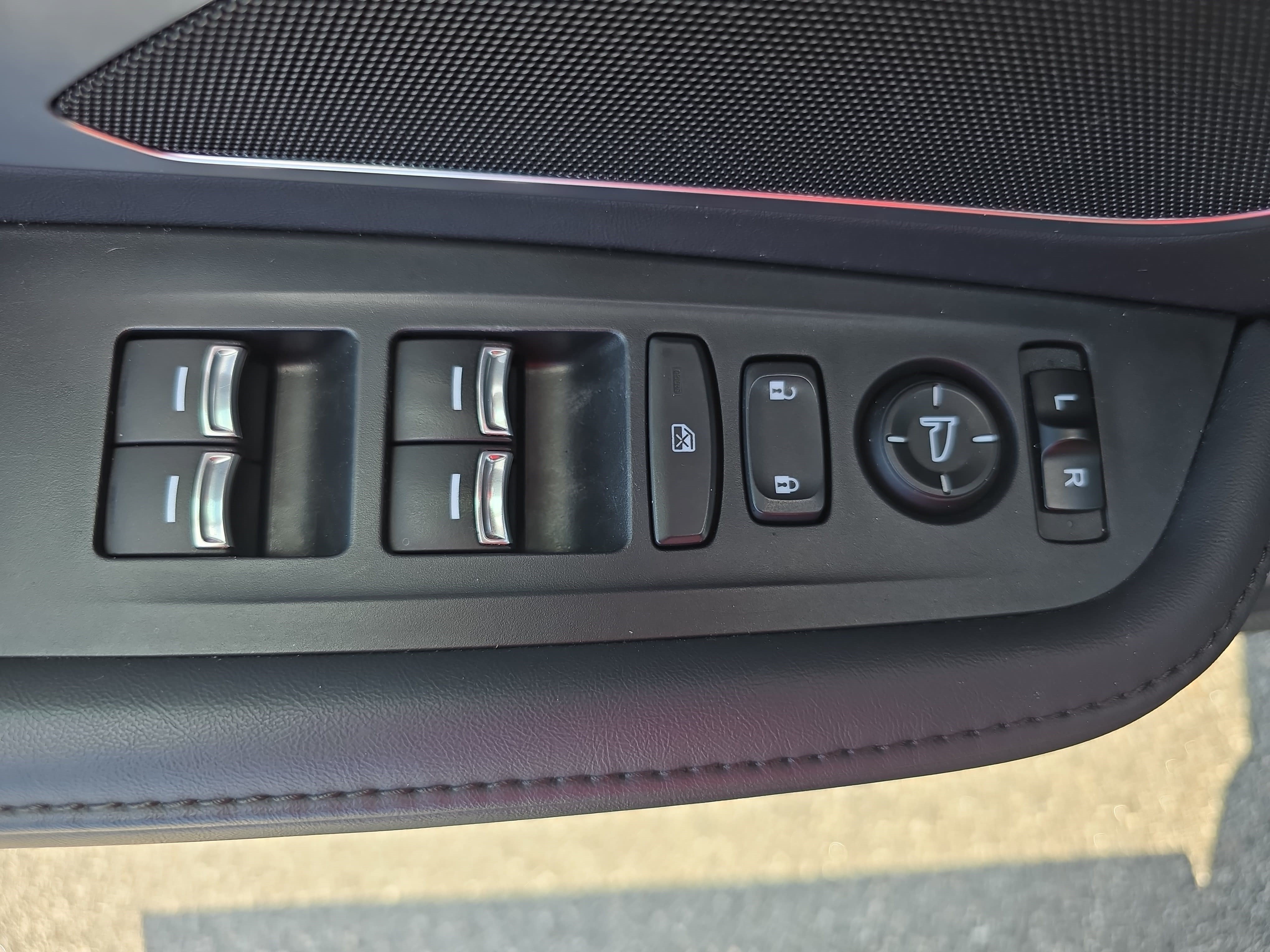 Used 2023 Acura RDX AWD image 28