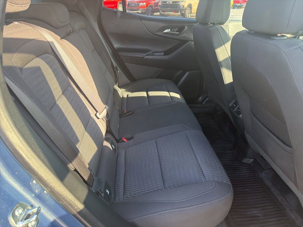 Used 2026 Chevrolet Equinox LT FWD image 4