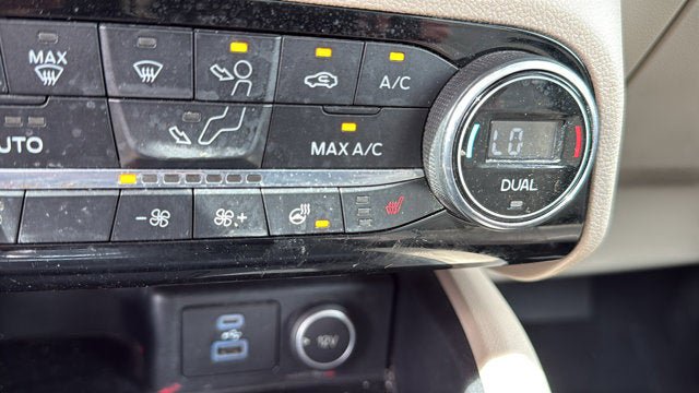Used 2021 Ford Escape SEL w/ Technology Package image 21